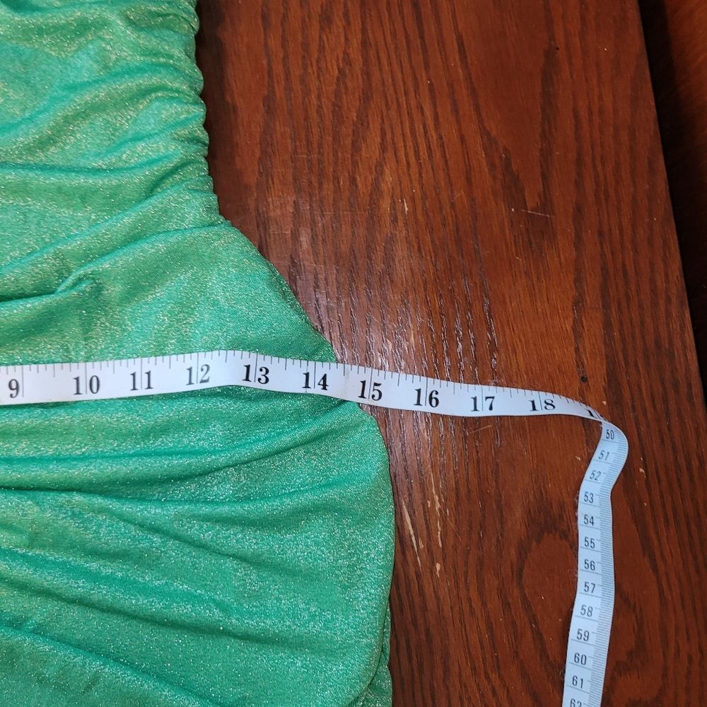 Elegant Gentle warm One-Shoulder Ruched Gown - Green Sparkle Size Large - Picture 4 of 5